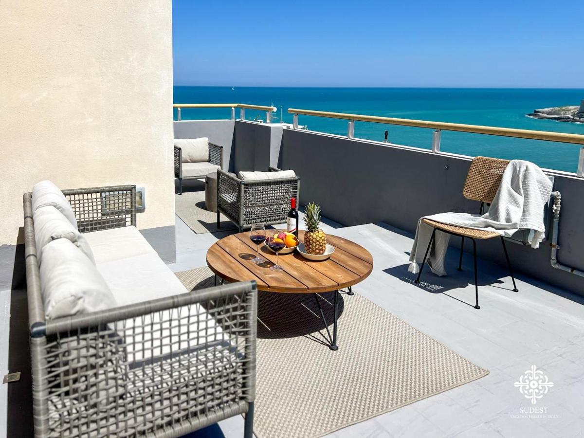 Infinito - Attico Sul Mare Apartment Vieste Exterior foto
