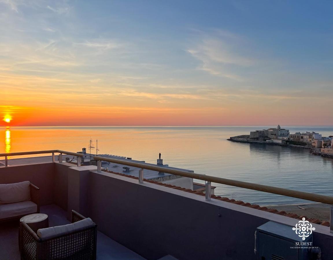 Infinito - Attico Sul Mare Apartment Vieste Exterior foto