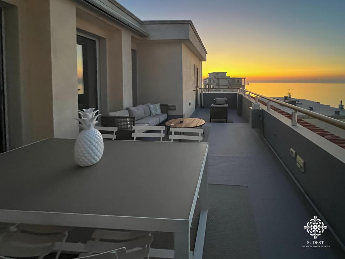 Infinito - Attico Sul Mare Apartment Vieste Exterior foto